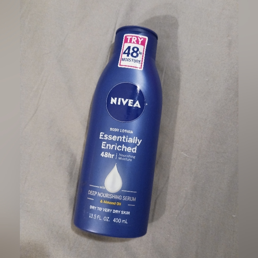 NEW! Nivea Essentially Enriched Body Lotion-13.5oz